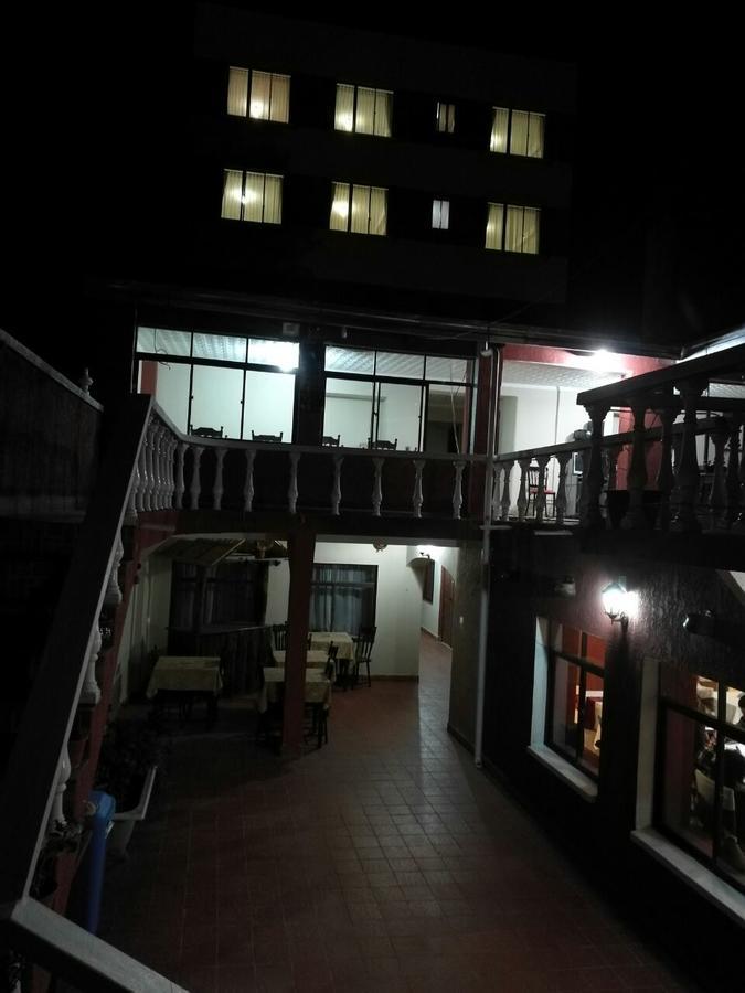 Vargas Hotel Тупиза Екстериор снимка